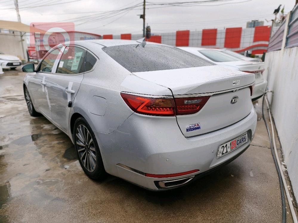 كيا كادينزا